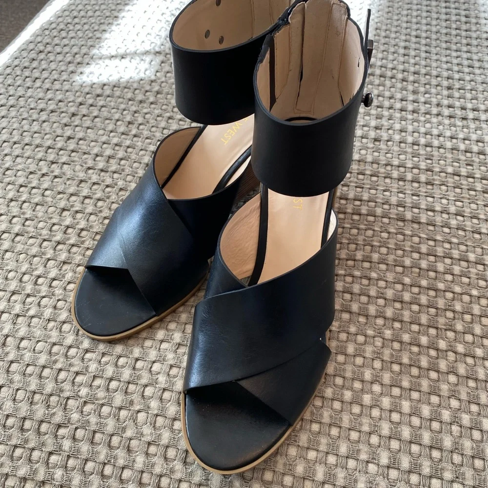 Nine West Yannah Wedge Sandal - Picture 5 of 7